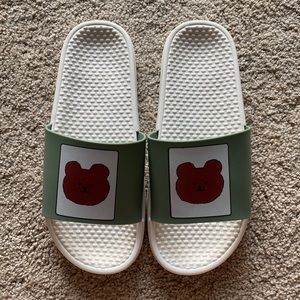 WHITE TEDDY SLIDES 🤍
